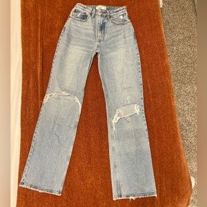 Abercrombie Curve Love High Rise 90s Relaxed Jean